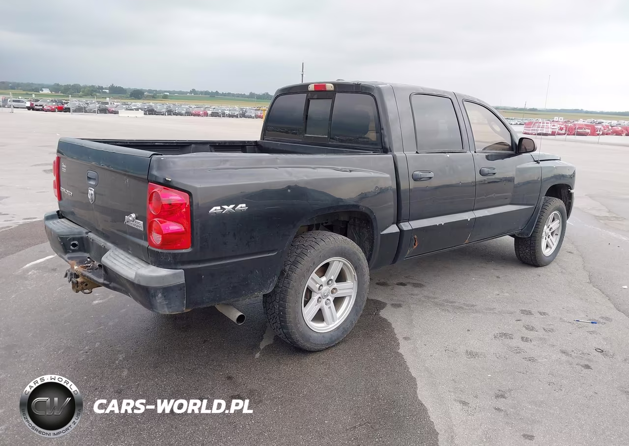 2008 Dodge Dakota Sxt-Bighorn-Lonestar VIN:1D7HW38K38S594145 - 4
