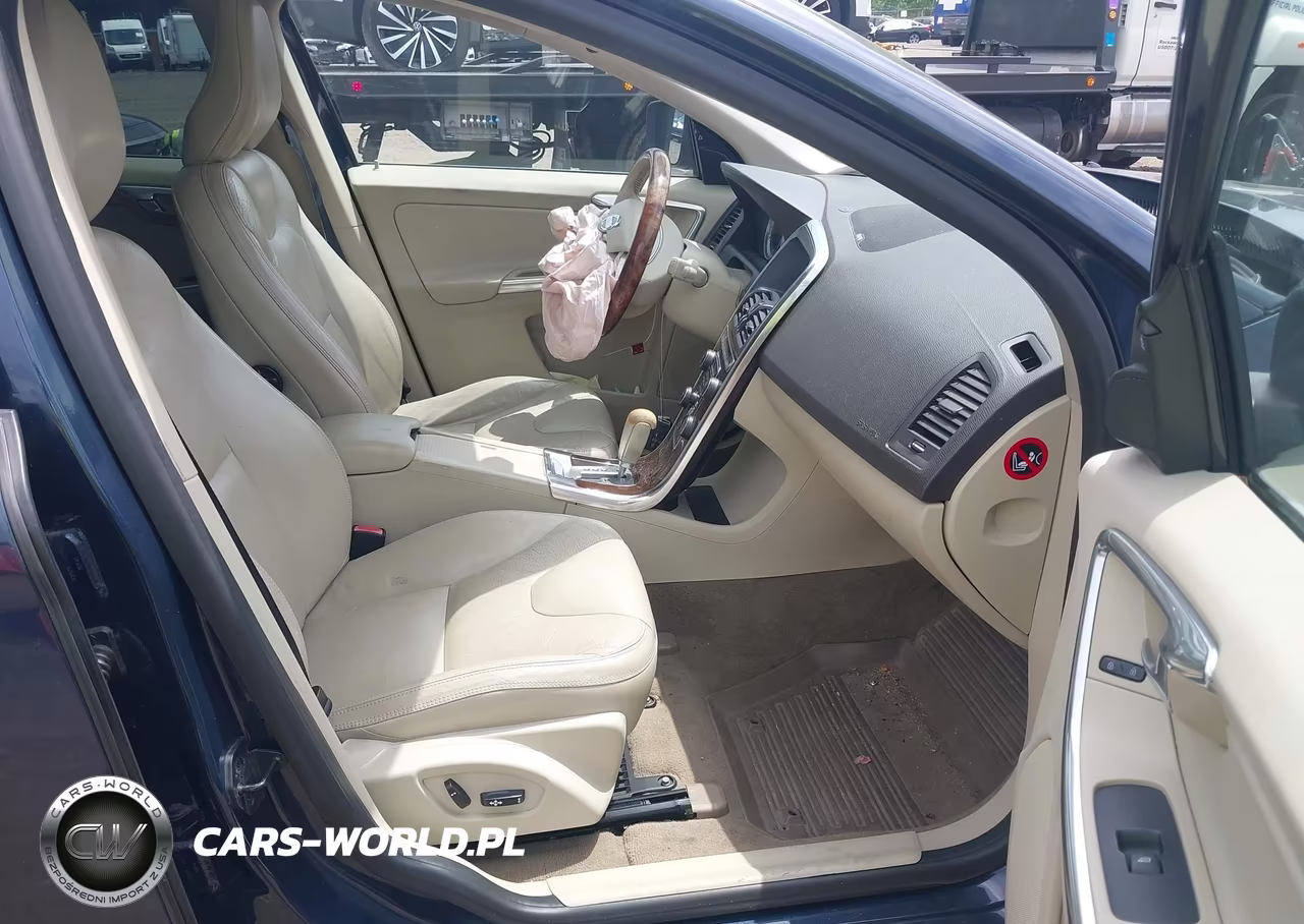 2012 Volvo Xc60 T6 Platinum VIN:YV4902DZ1C2289309 - 5