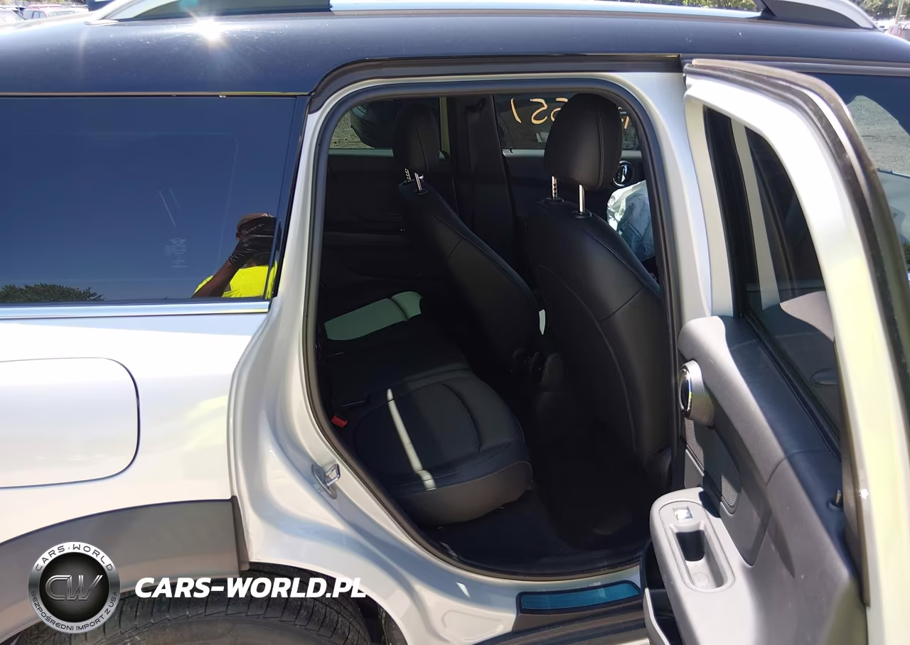 2021 Mini Countryman Oxford Edition VIN:WMZ23BR08M3N19218 - 8