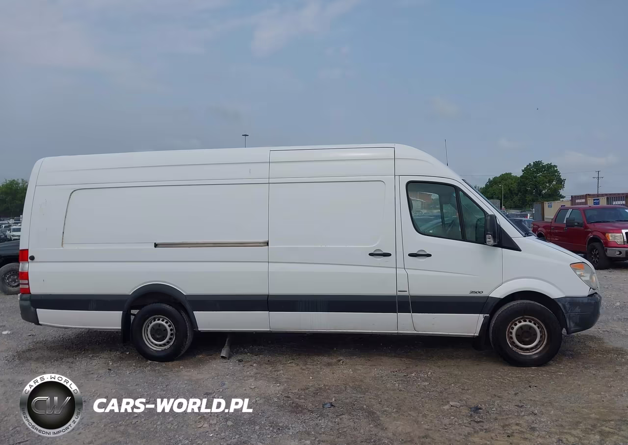 2013 Mercedes-Benz Sprinter 2500 High Roof VIN:WD3PE8CC0D5767130 - 13