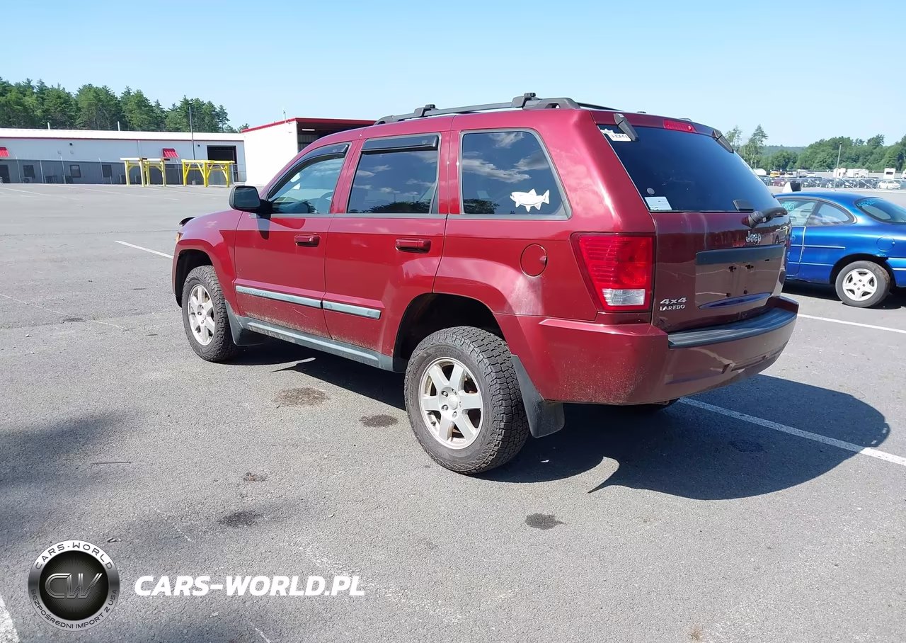 2009 Jeep Grand Cherokee Laredo VIN:1J8GR48K29C526121 - 3