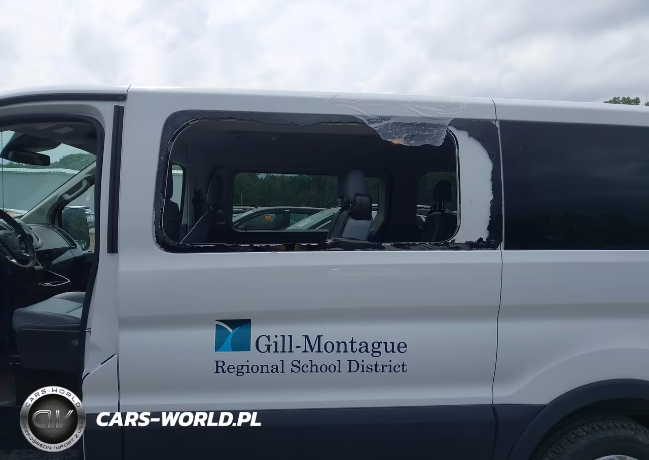2019 Ford Transit-150 Xl VIN:1FMZK1YM7KKA64702 - 18
