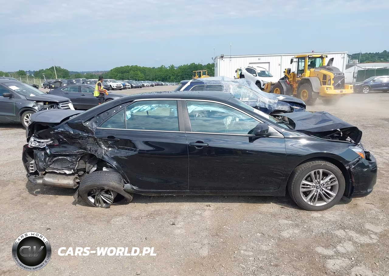 2017 Toyota Camry Se VIN:4T1BF1FK9HU352094 - 13