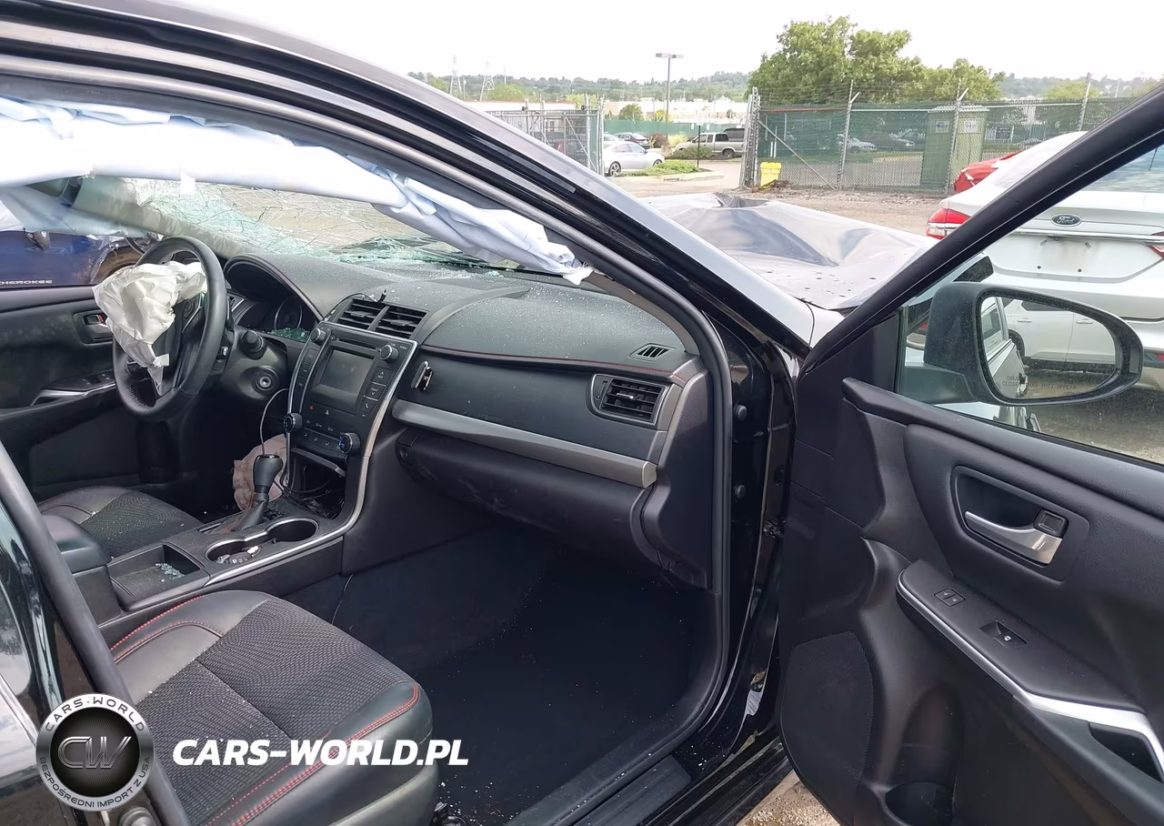 2017 Toyota Camry Se VIN:4T1BF1FK9HU352094 - 5