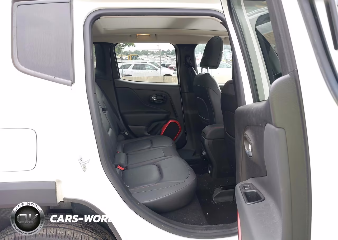 2018 Jeep Renegade Trailhawk 4X4 VIN:ZACCJBCB3JPG86713 - 8