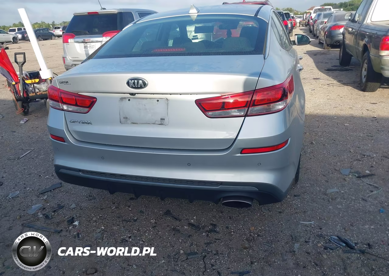 2019 Kia Optima Lx VIN:5XXGT4L39KG355513 - 16