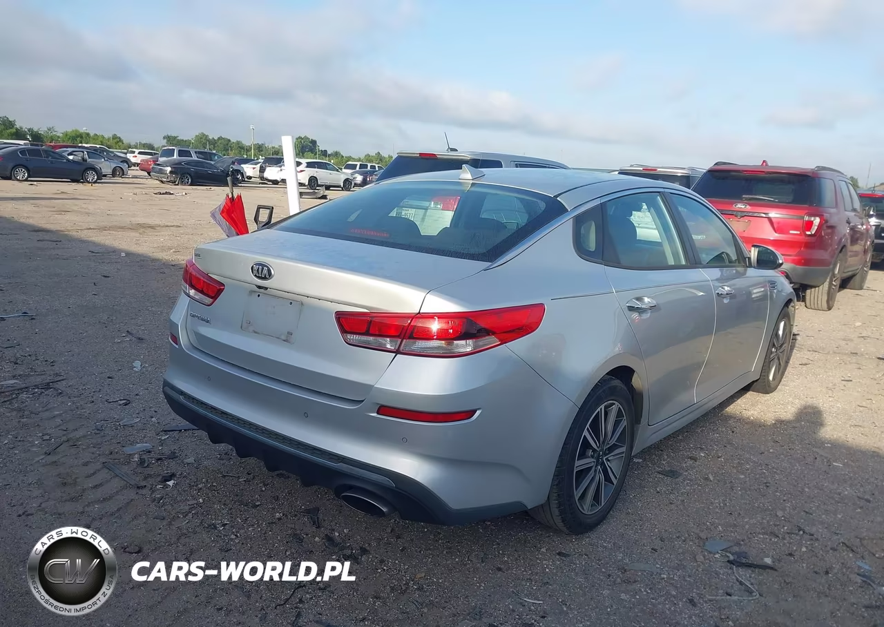 2019 Kia Optima Lx VIN:5XXGT4L39KG355513 - 4