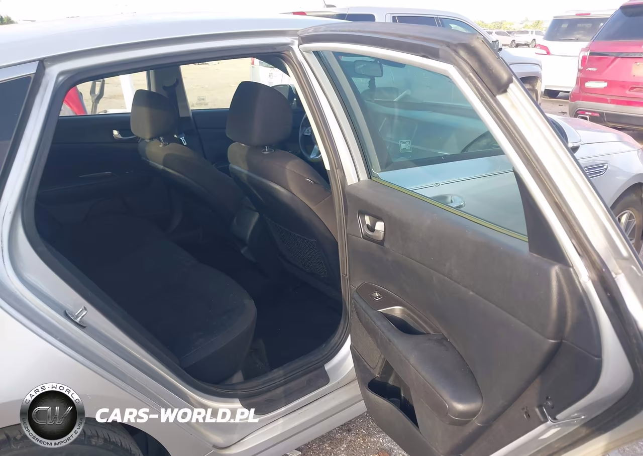 2019 Kia Optima Lx VIN:5XXGT4L39KG355513 - 8
