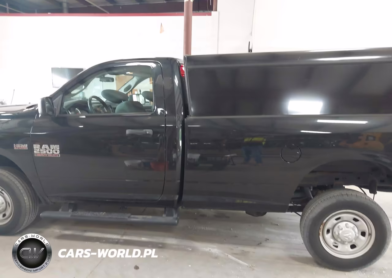 2018 Ram 2500 Tradesman 4X4 8' Box VIN:3C6LR5AT5JG363617 - 17
