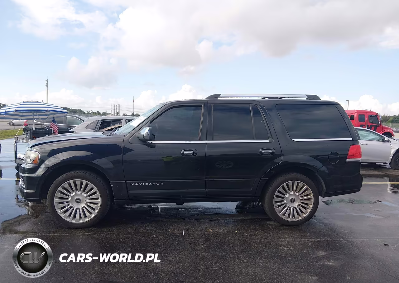 2015 Lincoln Navigator VIN:5LMJJ2JT8FEJ02608 - 14