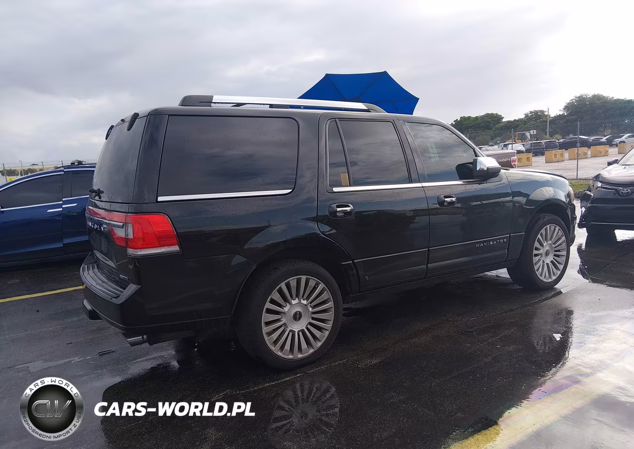 2015 Lincoln Navigator VIN:5LMJJ2JT8FEJ02608 - 4