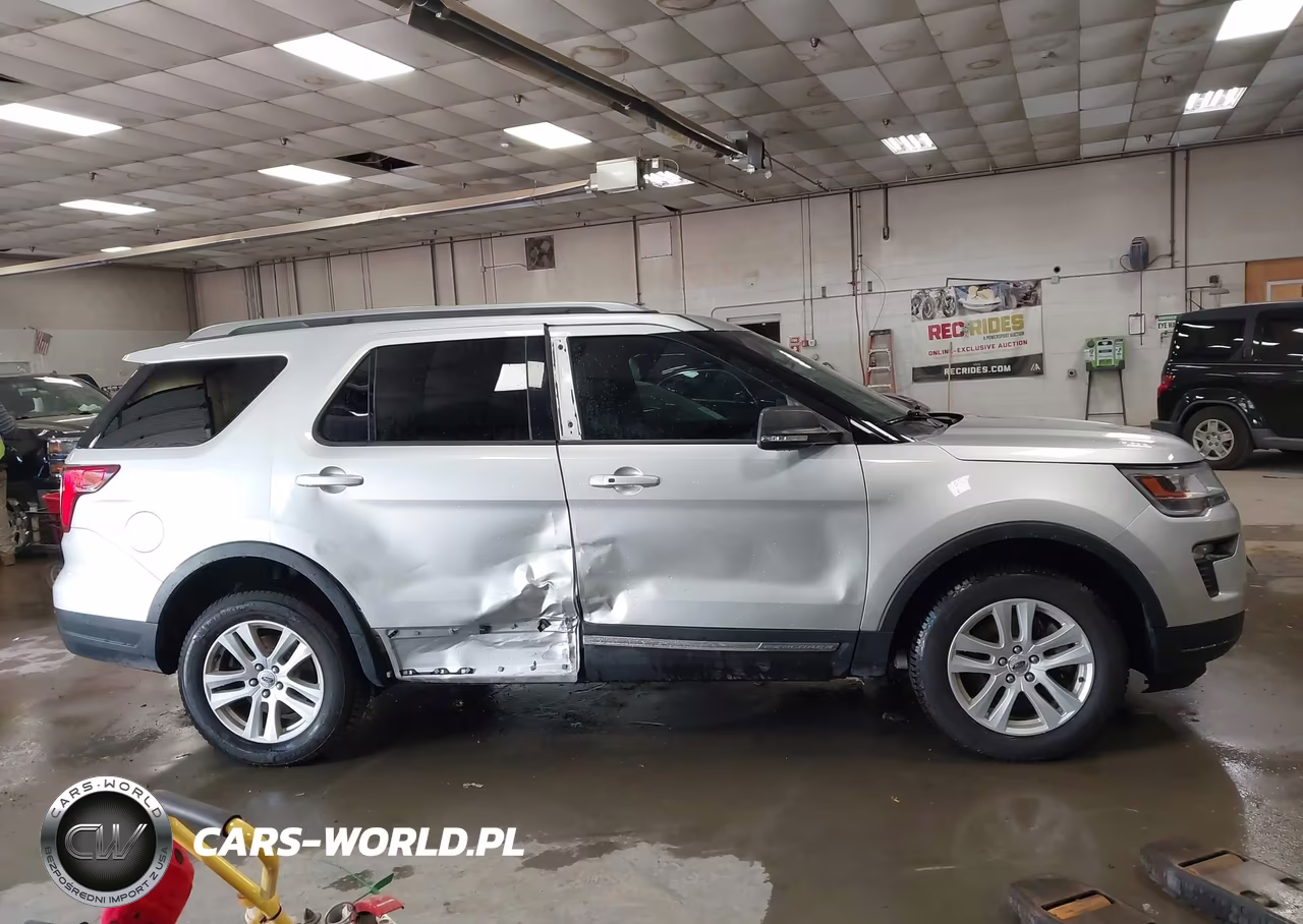 2019 Ford Explorer Xlt VIN:1FM5K8D88KGB32430 - 13