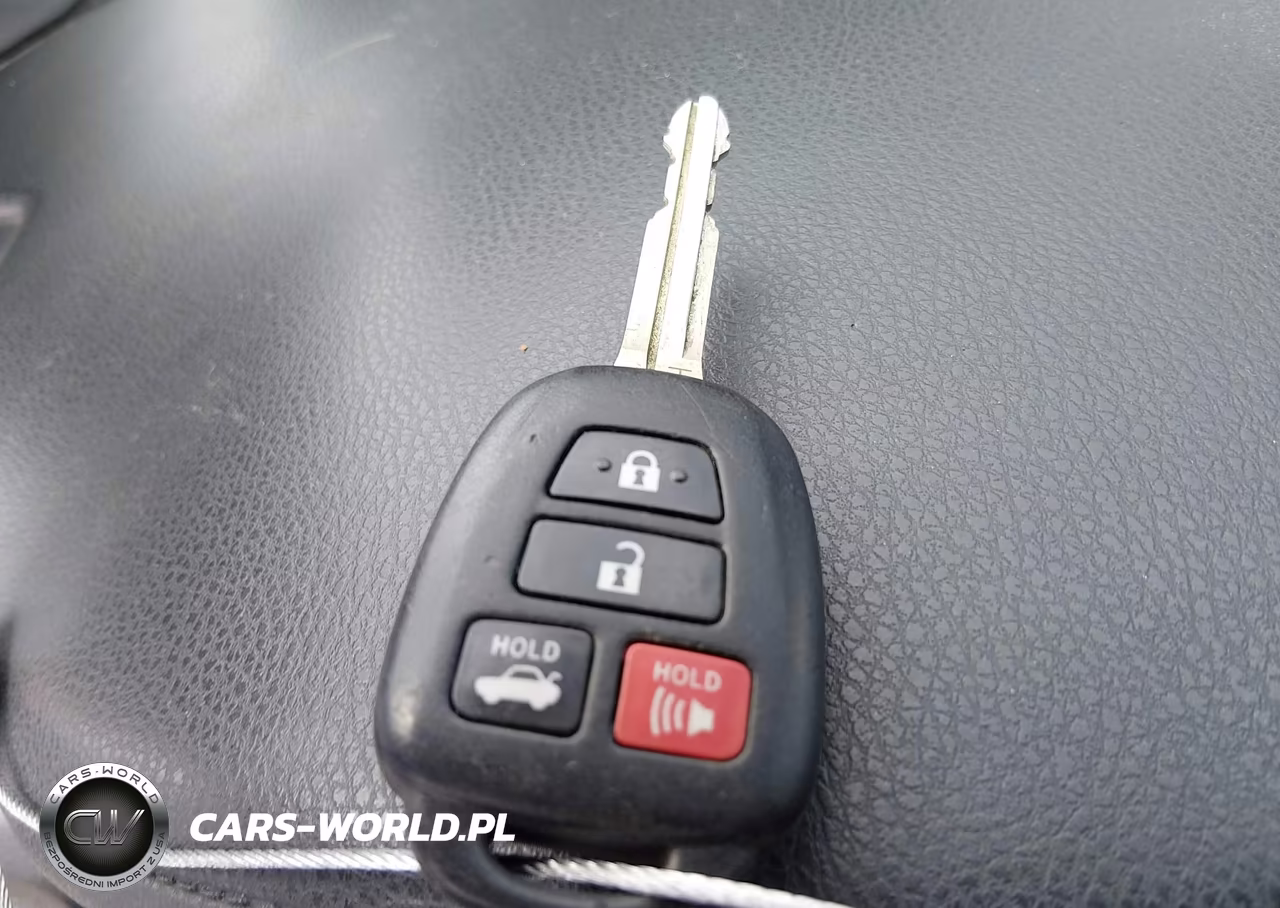 2015 Toyota Corolla S Plus VIN:2T1BURHE2FC308724 - 11