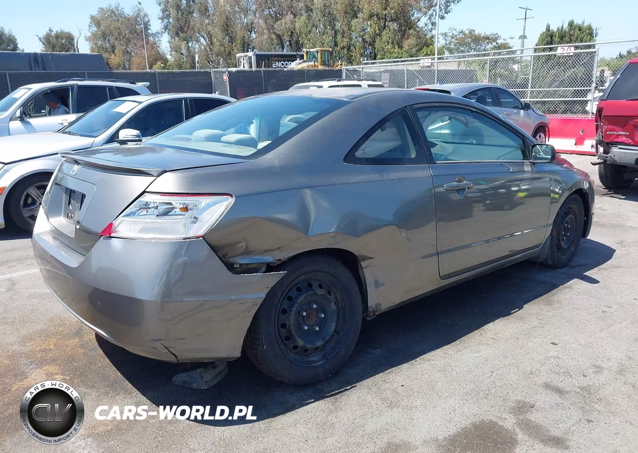2007 Honda Civic Lx VIN:2HGFG126X7H524969 - 4