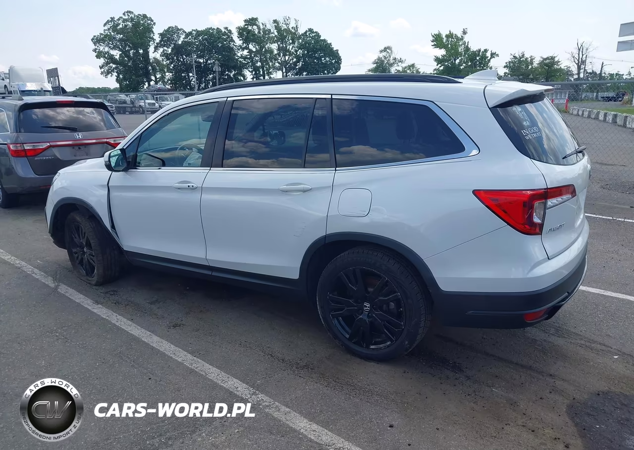 2022 Honda Pilot Awd Special Edition VIN:5FNYF6H26NB079385 - 3