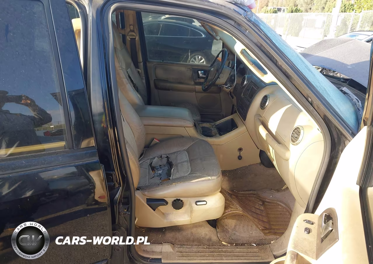 2004 Ford Expedition Eddie Bauer VIN:1FMFU17L54LB16363 - 5