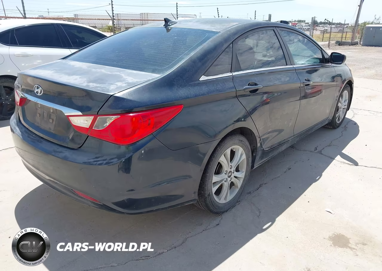 2011 Hyundai Sonata Gls VIN:5NPEB4AC7BH050951 - 4