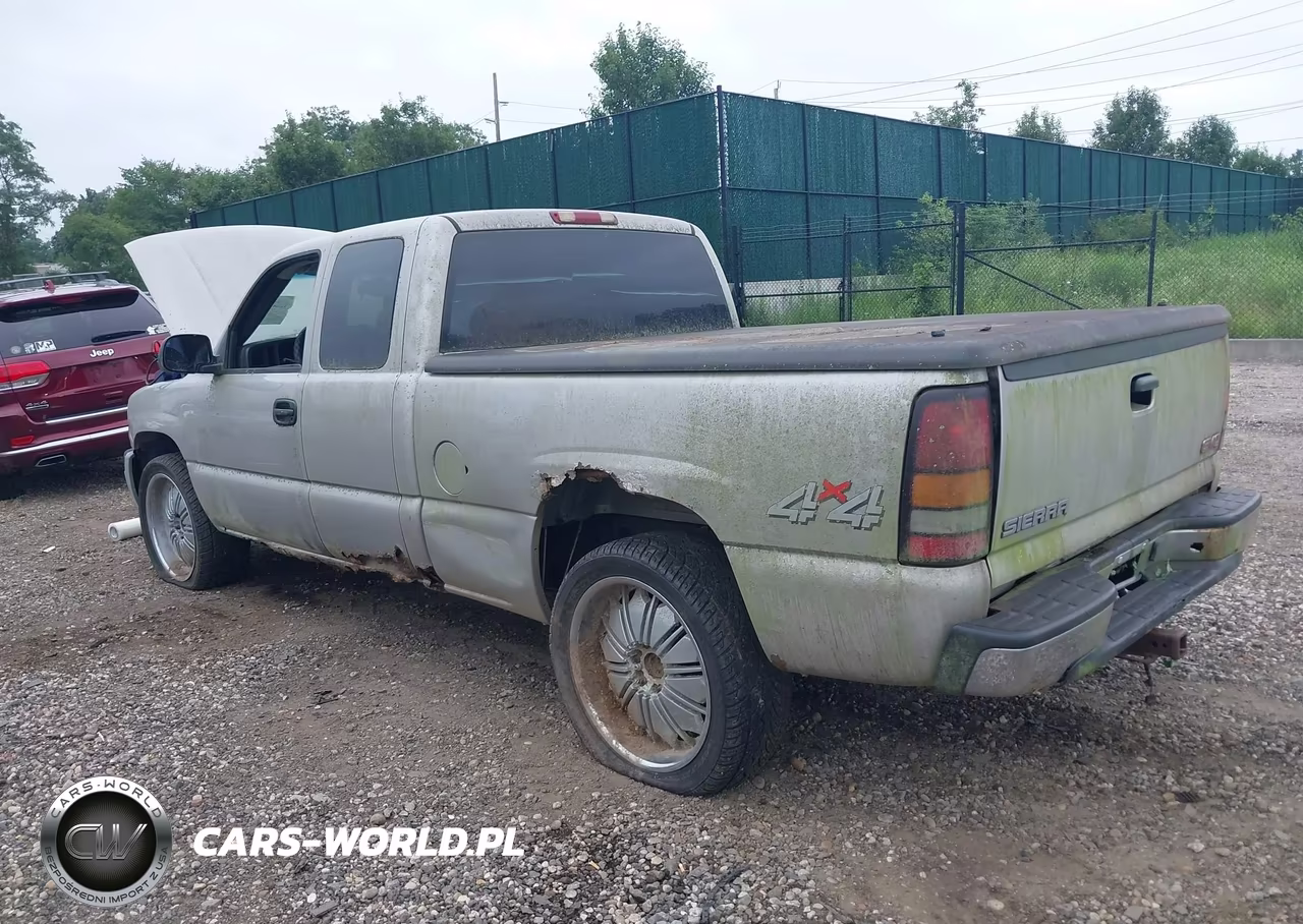 2004 GMC Sierra 1500 Work Truck VIN:2GTEK19V241323416 - 3