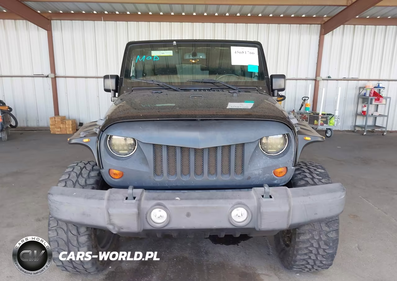 2013 Jeep Wrangler Unlimited Sport VIN:1C4BJWDG5DL577580 - 12