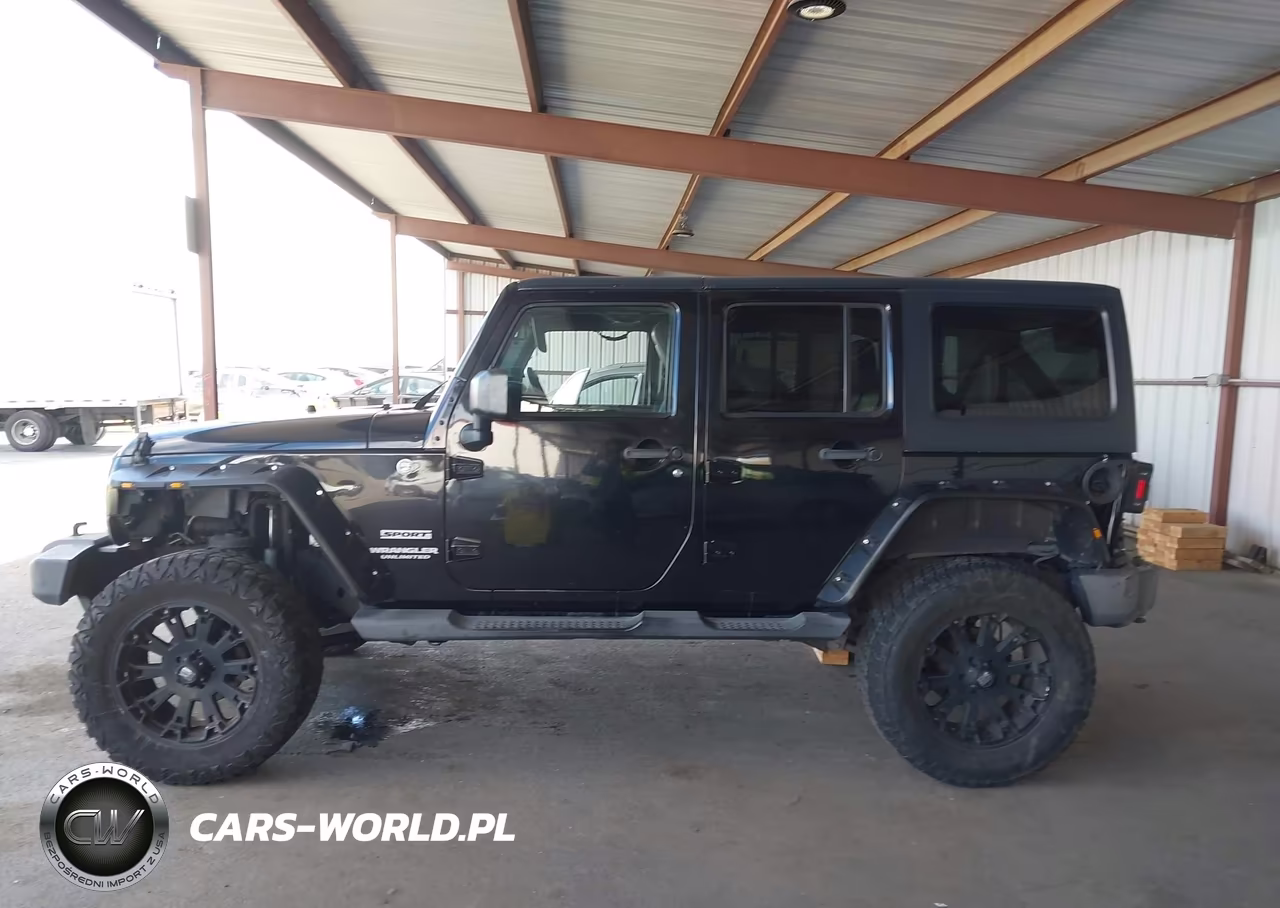 2013 Jeep Wrangler Unlimited Sport VIN:1C4BJWDG5DL577580 - 14