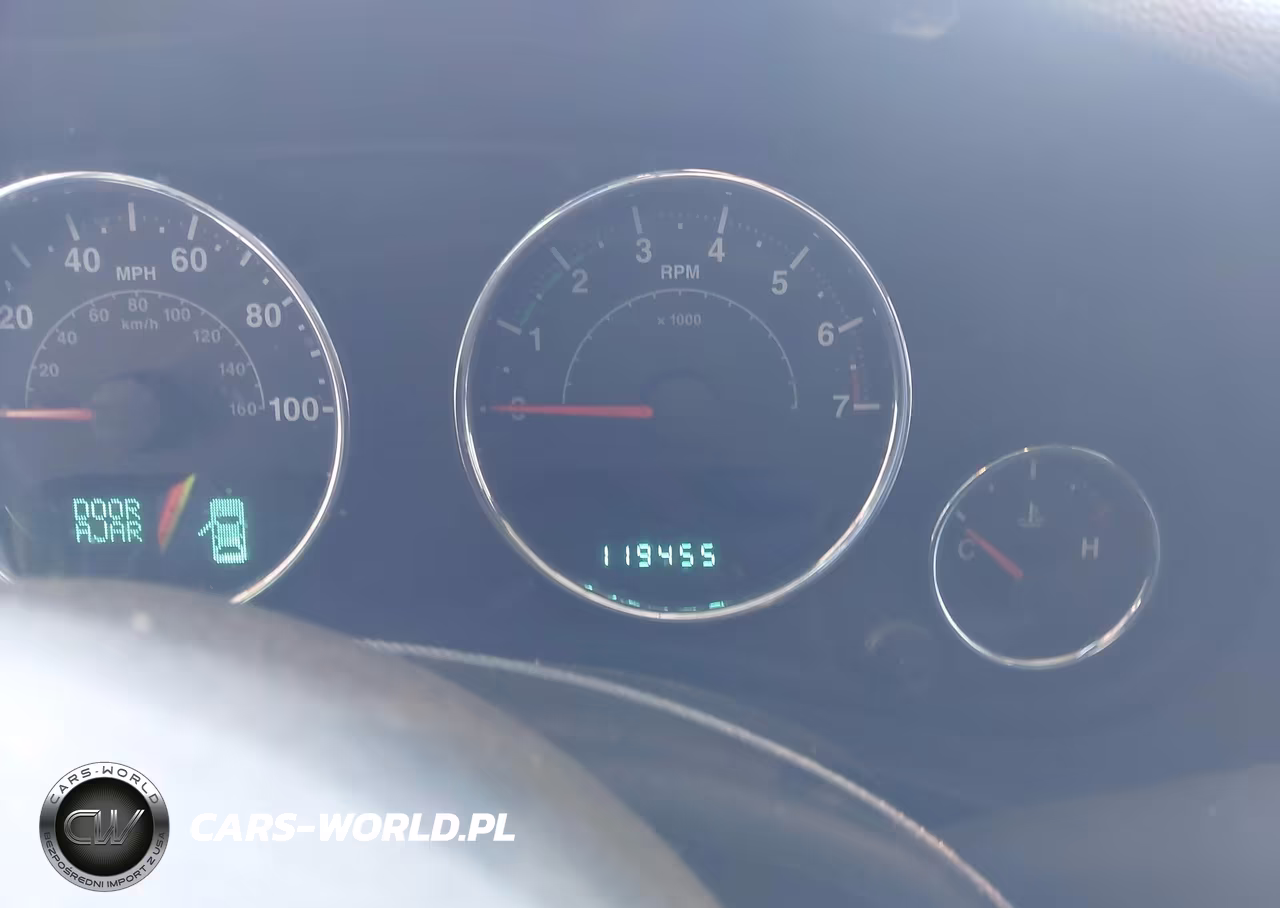 2013 Jeep Wrangler Unlimited Sport VIN:1C4BJWDG5DL577580 - 15