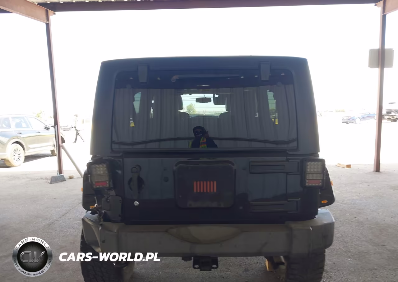 2013 Jeep Wrangler Unlimited Sport VIN:1C4BJWDG5DL577580 - 16