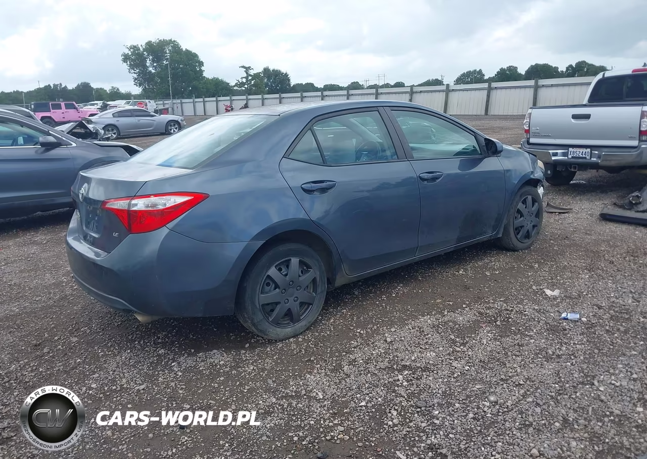 2015 Toyota Corolla Le VIN:2T1BURHE4FC373512 - 4