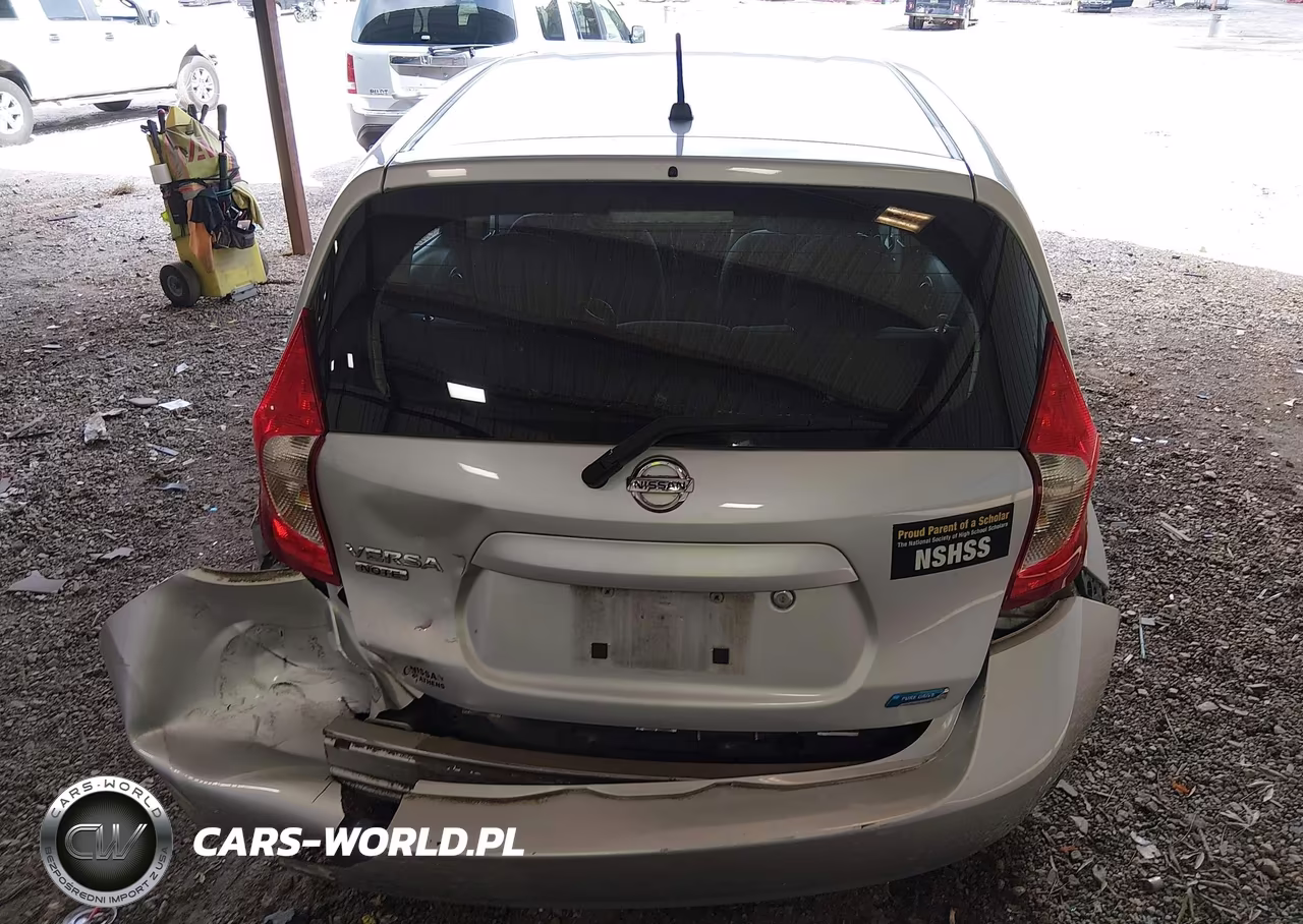 2015 Nissan Versa Note S Plus VIN:3N1CE2CP9FL400852 - 16