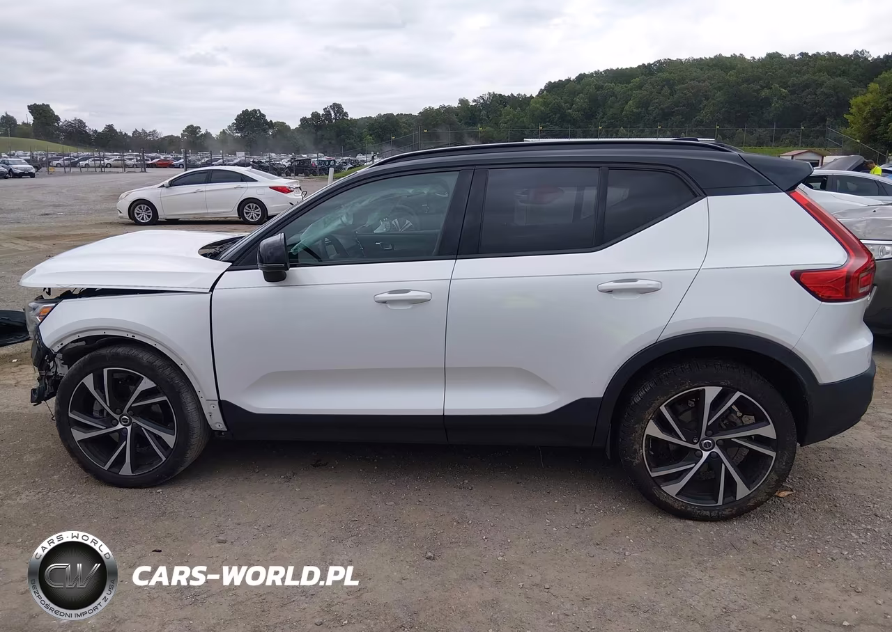 2021 Volvo Xc40 T5 R-Design VIN:YV4162UM3M2467447 - 15