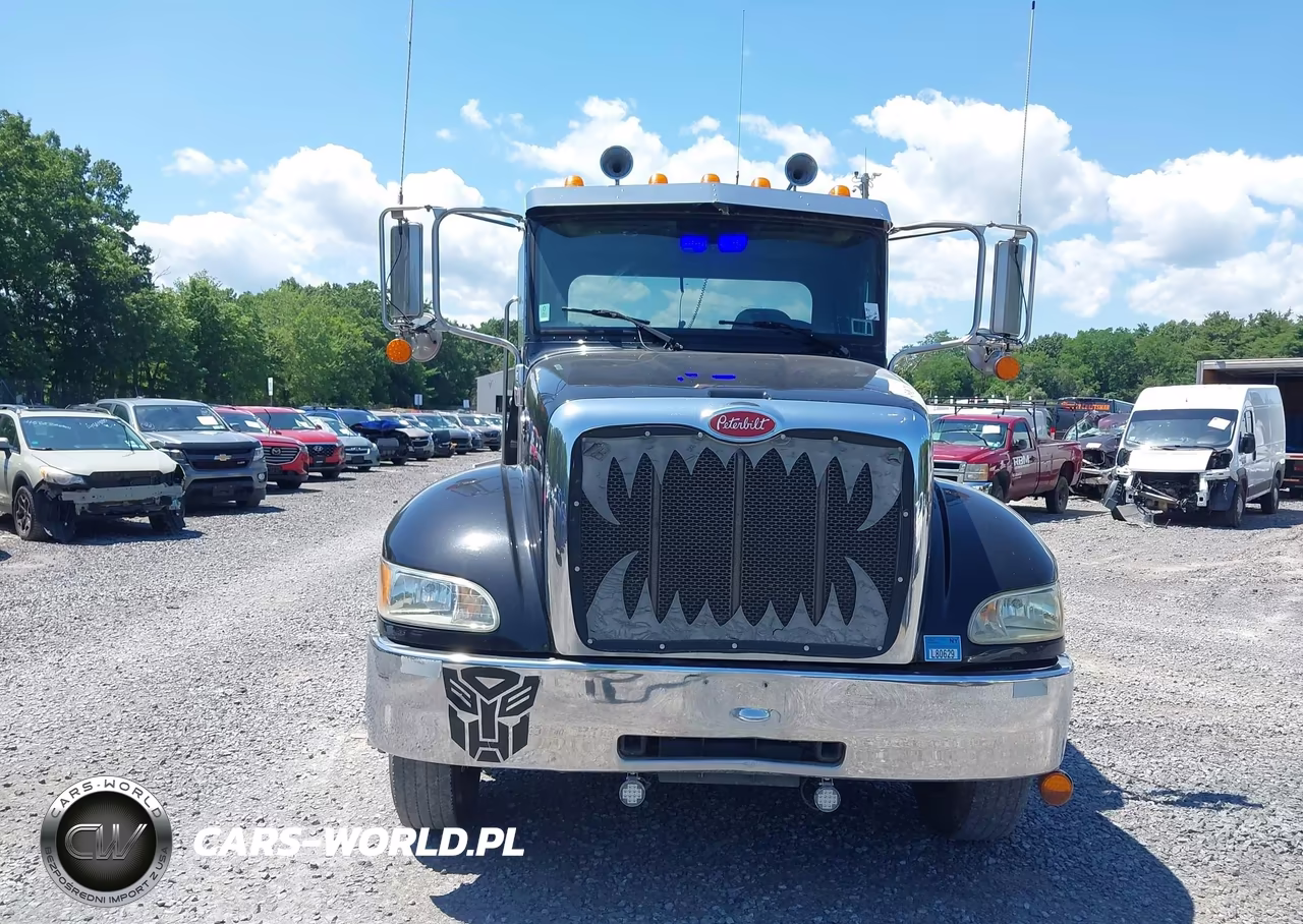 2015 Peterbilt 337 VIN:2NP2HM6X3FM273905 - 12