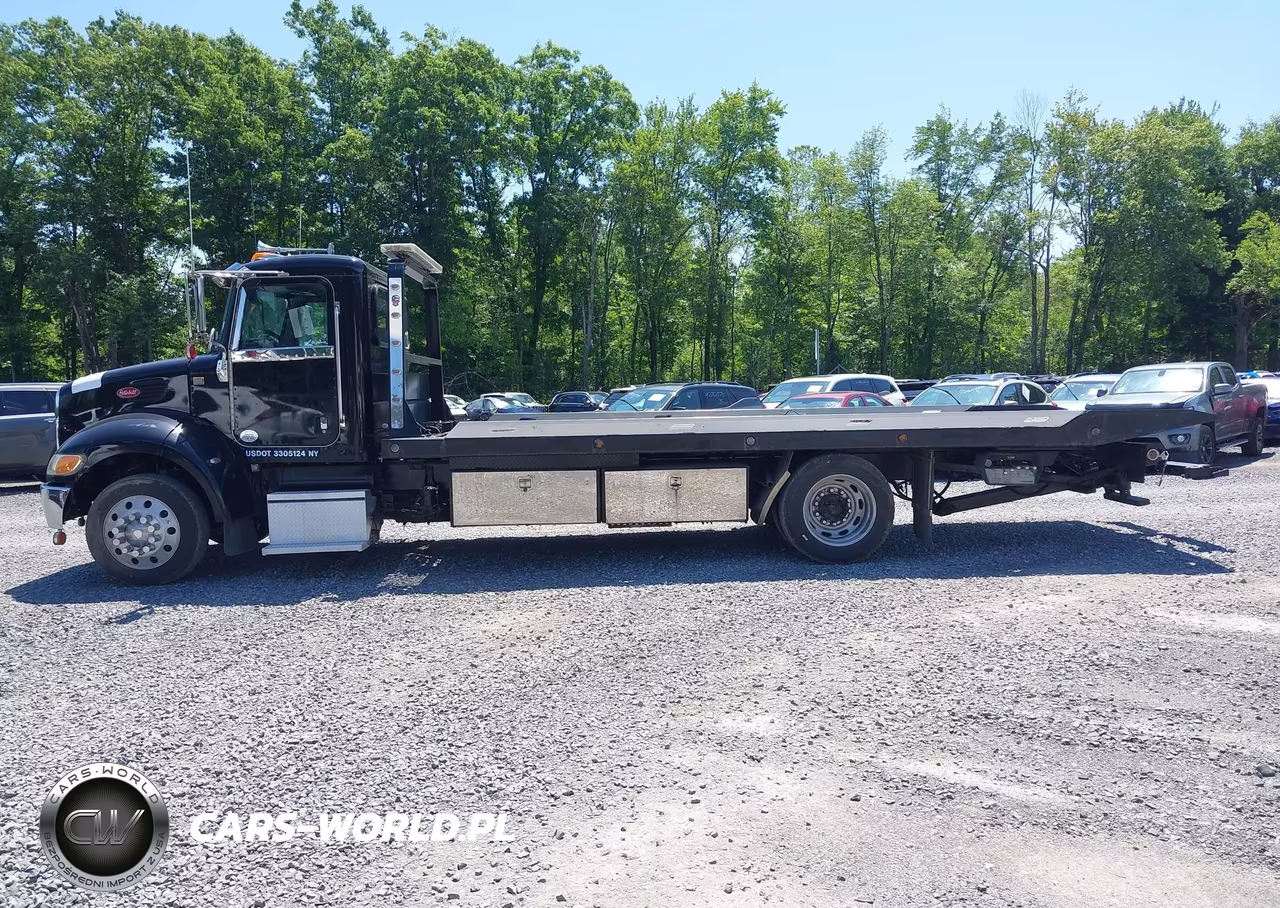 2015 Peterbilt 337 VIN:2NP2HM6X3FM273905 - 14