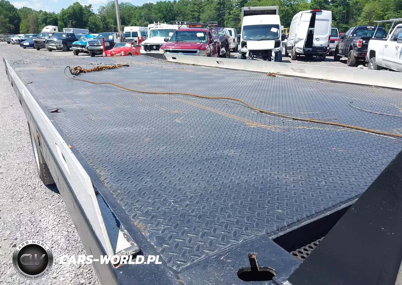 2015 Peterbilt 337 VIN:2NP2HM6X3FM273905 - 6