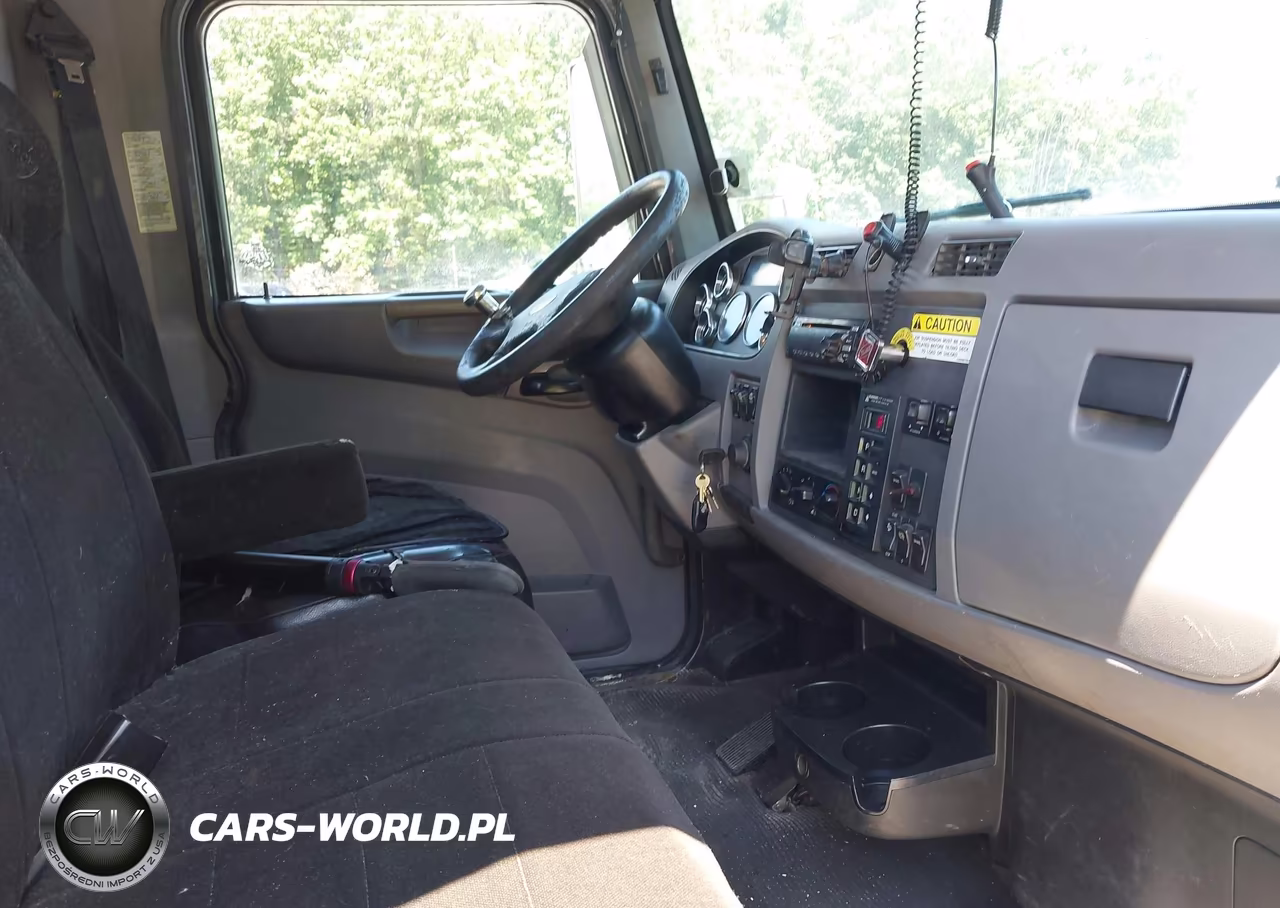 2015 Peterbilt 337 VIN:2NP2HM6X3FM273905 - 7