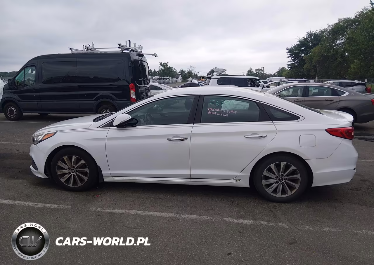 2015 Hyundai Sonata Sport VIN:5NPE34AF1FH209783 - 14