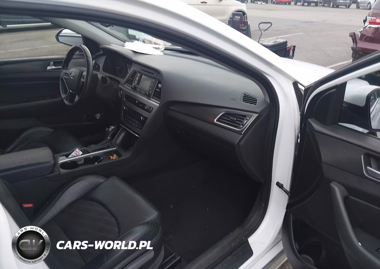 2015 Hyundai Sonata Sport VIN:5NPE34AF1FH209783 - 5