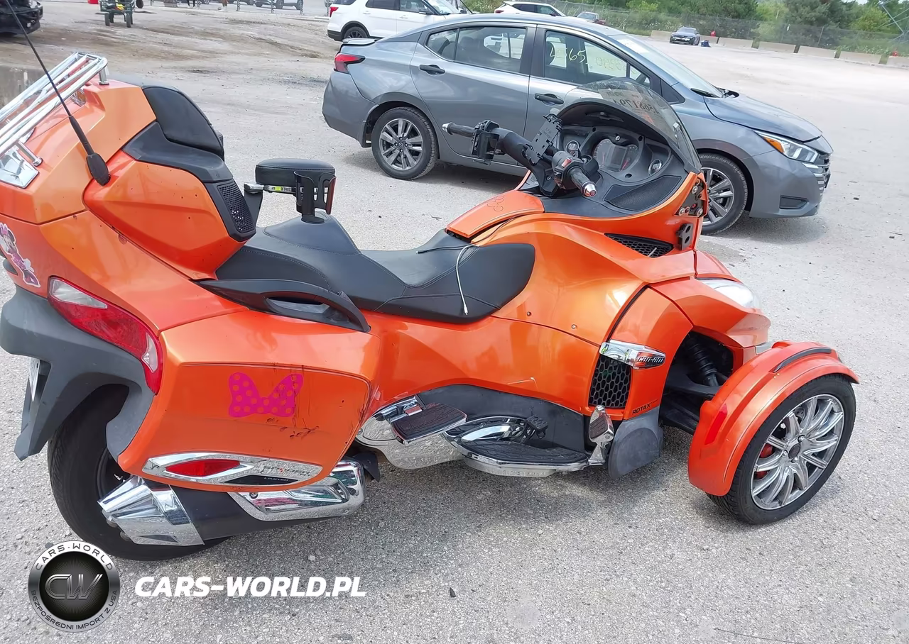 2015 Can-Am Spyder Roadster Rt-Rt-S-S Series-Ltd VIN:2BXNBDD20FV005384 - 12