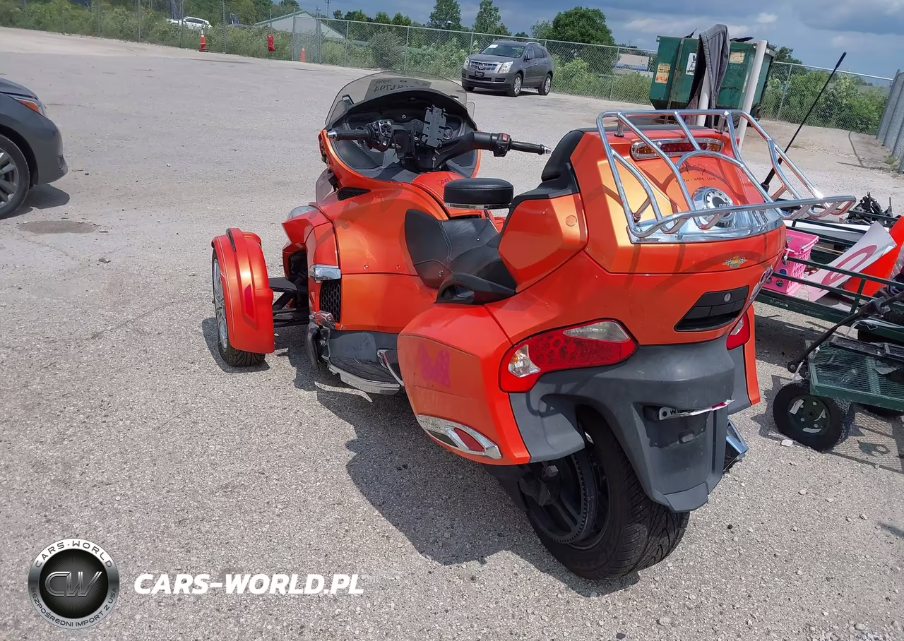 2015 Can-Am Spyder Roadster Rt-Rt-S-S Series-Ltd VIN:2BXNBDD20FV005384 - 3