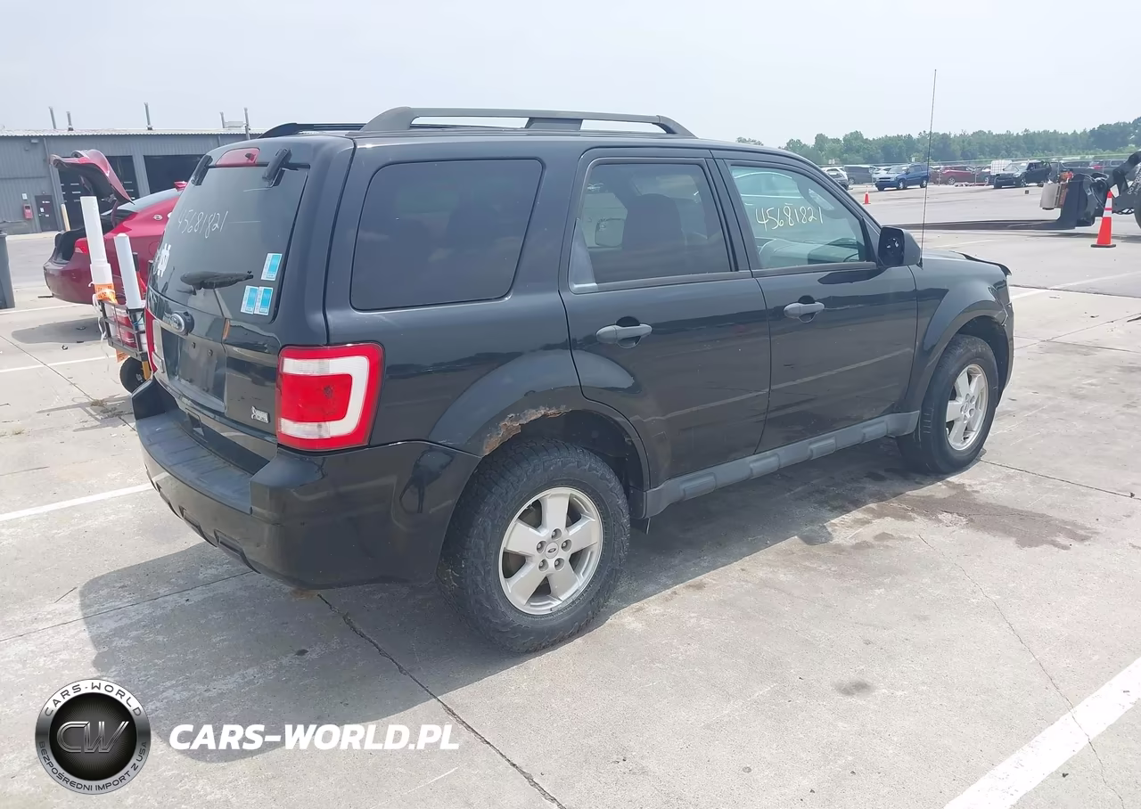 2011 Ford Escape Xlt VIN:1FMCU9DG6BKB99586 - 4