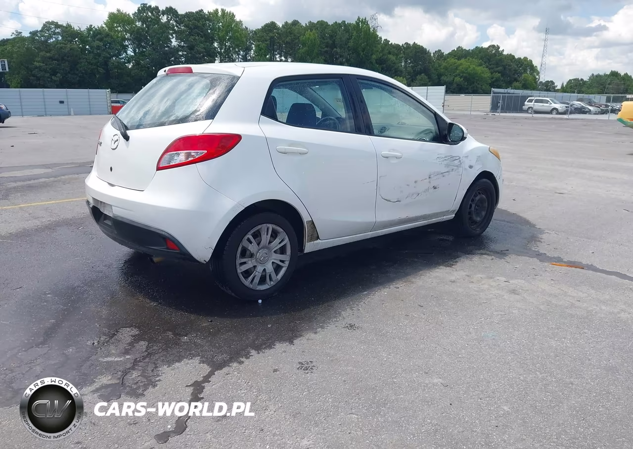 2014 Mazda Mazda2 Sport VIN:JM1DE1KY1E0172699 - 4