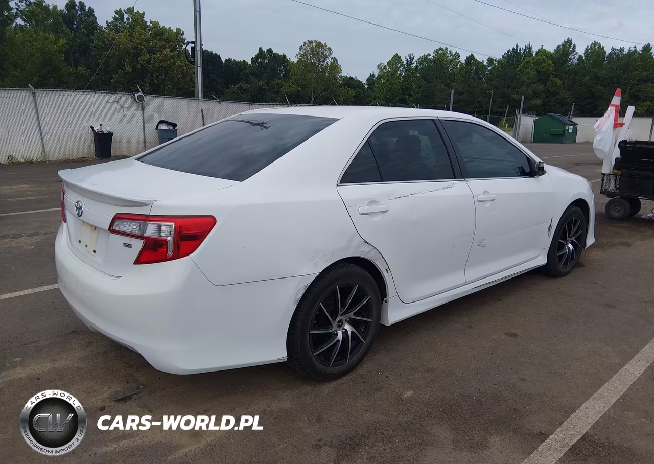 2013 Toyota Camry Se VIN:4T1BF1FKXDU645254 - 4