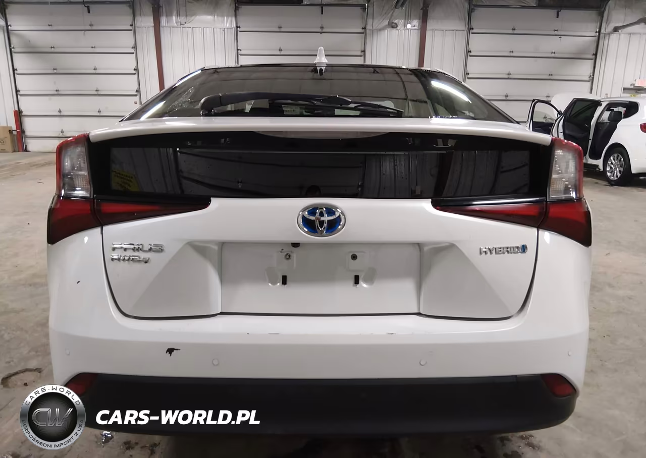 2021 Toyota Prius Le Awd-E VIN:JTDL9MFU2M3023546 - 16