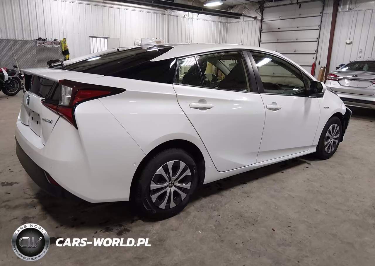 2021 Toyota Prius Le Awd-E VIN:JTDL9MFU2M3023546 - 4