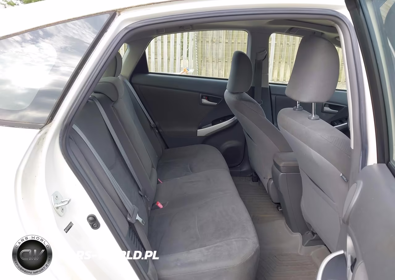2011 Toyota Prius Three VIN:JTDKN3DU2B5342015 - 8