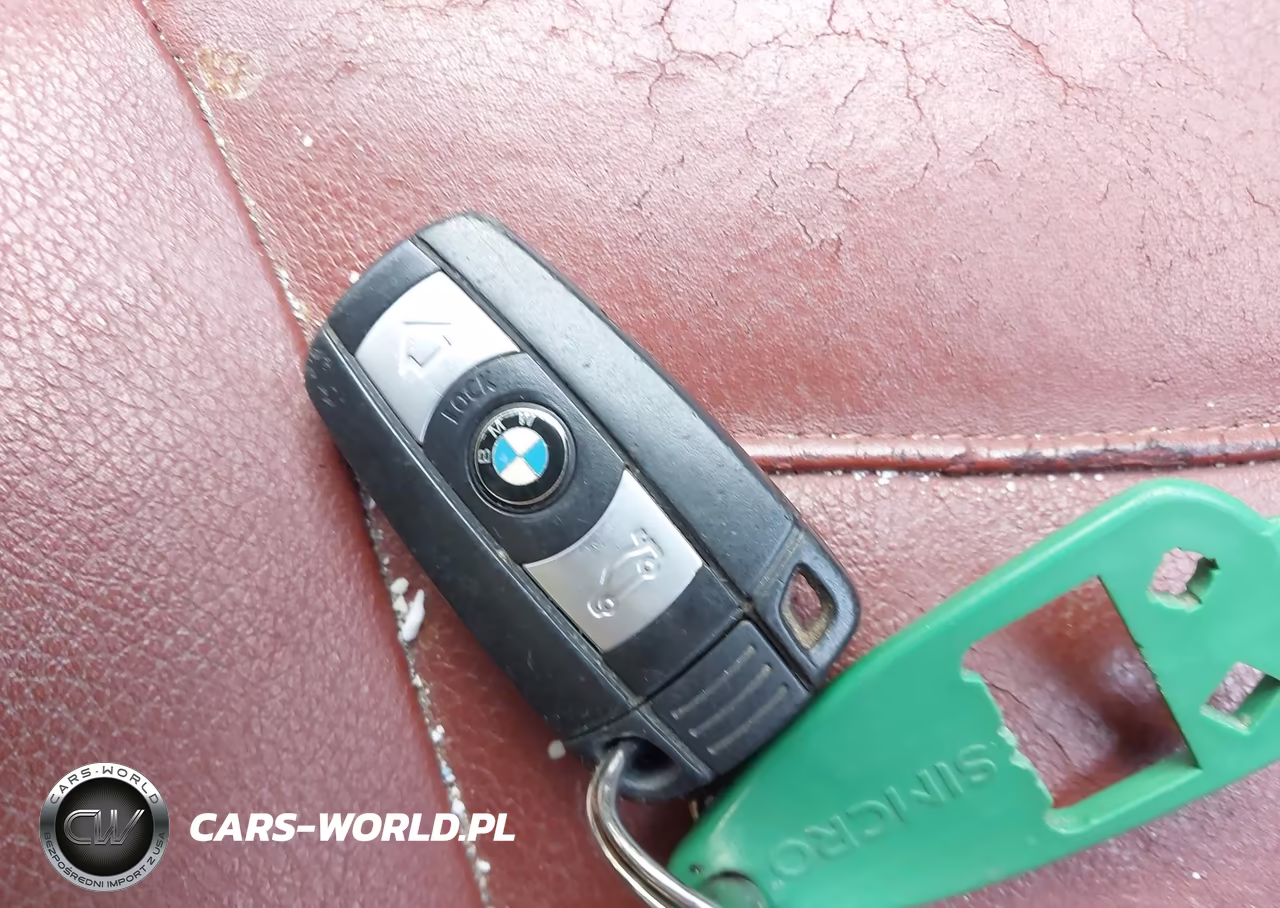 2011 BMW 328I VIN:WBAPH7C50BE850303 - 11