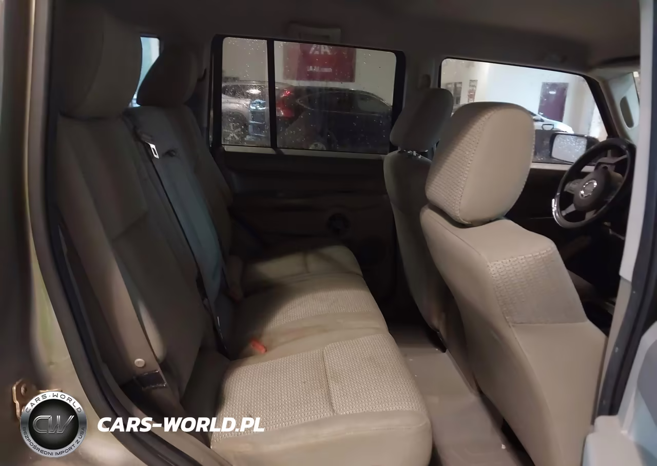 2006 Jeep Commander VIN:1J8HG48N76C247120 - 8