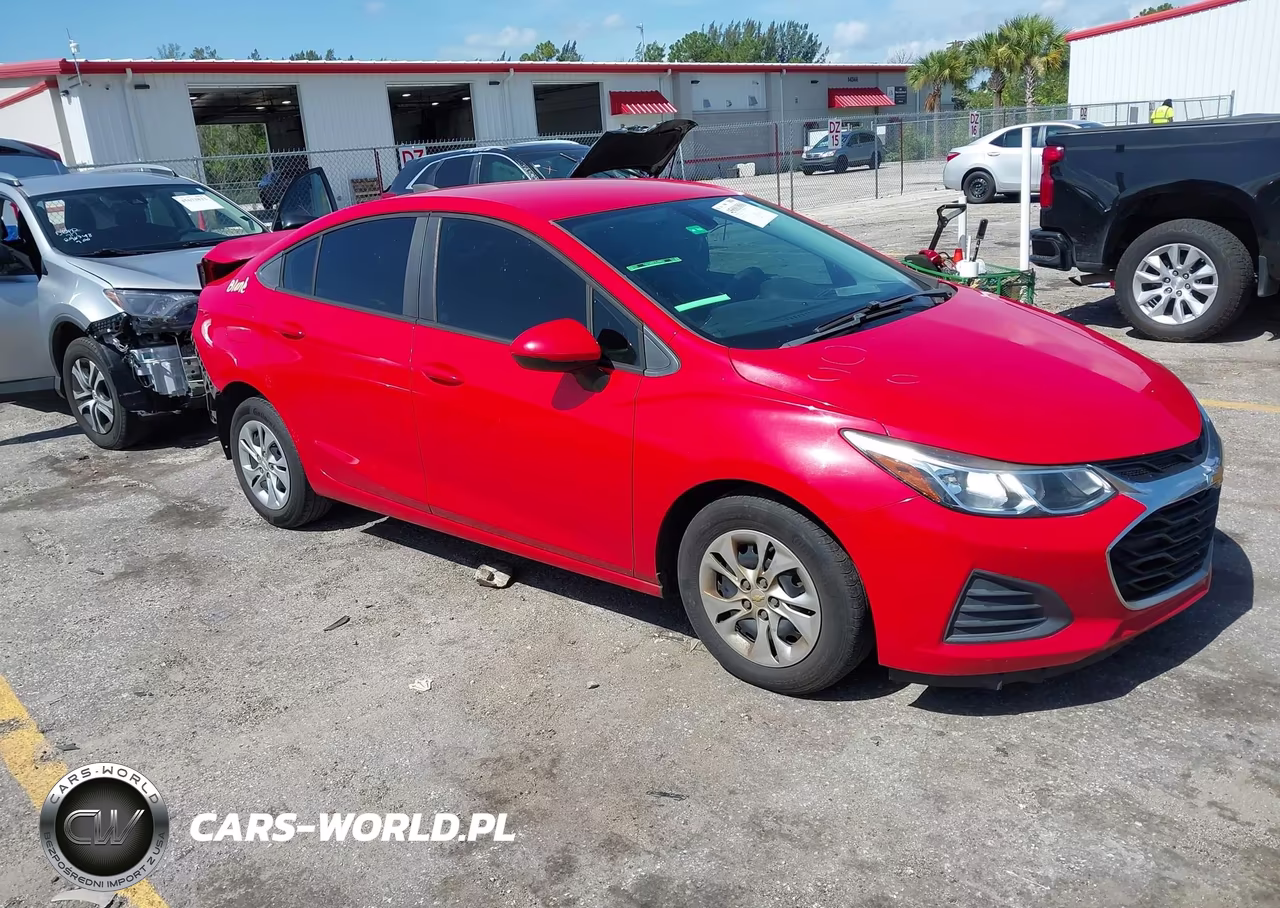 2019 Chevrolet Cruze Ls – zdjęcie 1 z 17