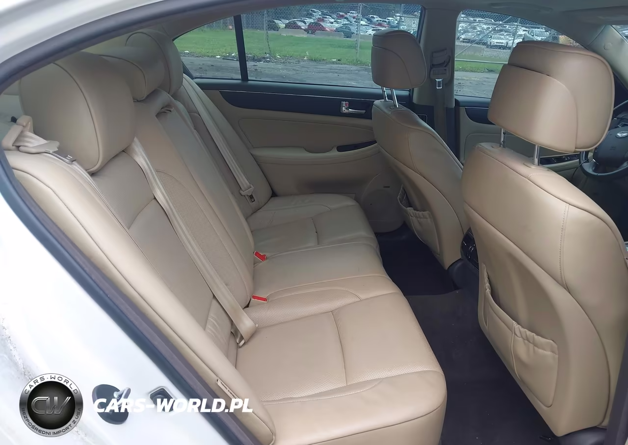 2010 Hyundai Genesis 4.6 VIN:KMHGC4DF8AU070282 - 8