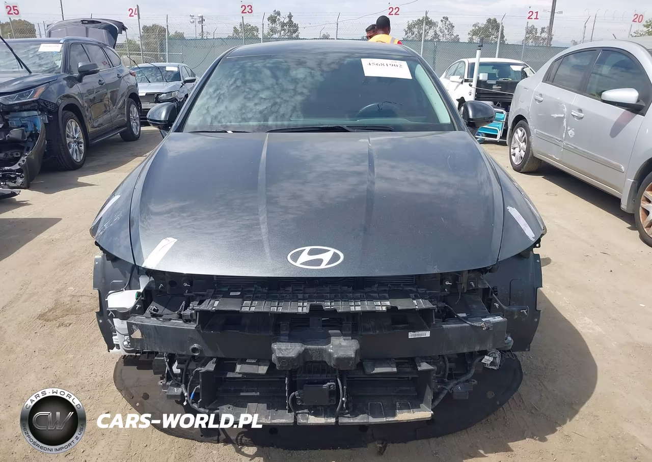 2025 Hyundai Sonata Hybrid Sel VIN:KMHL34JJ1SA115802 - 12