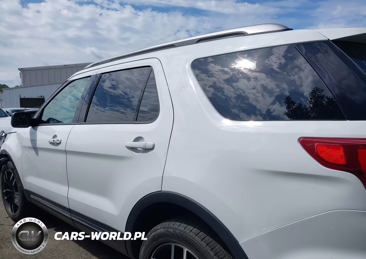 2019 Ford Explorer Xlt VIN:1FM5K8D86KGB46522 - 14