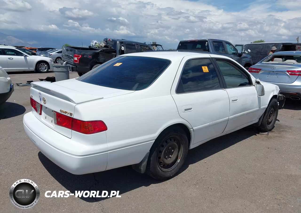 2001 Toyota Camry Le VIN:JT2BG28KX10554131 - 4